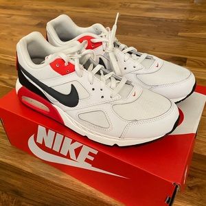Nike Air Max IVO